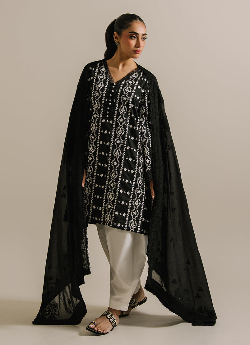 embroidered-dupatta