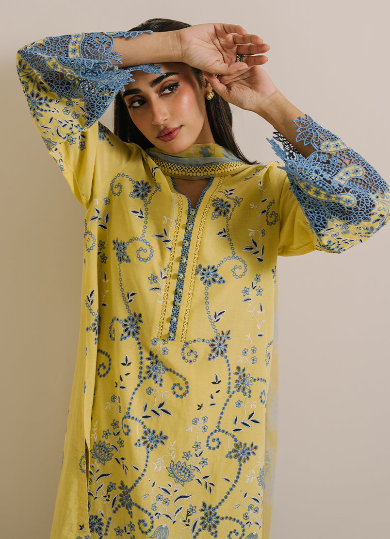 3-pc-embroidered-suit