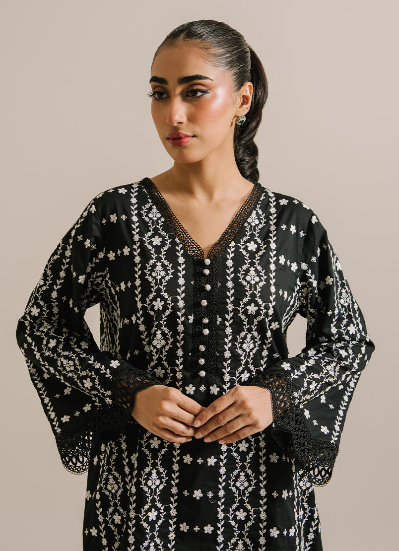 embroidered-kurta