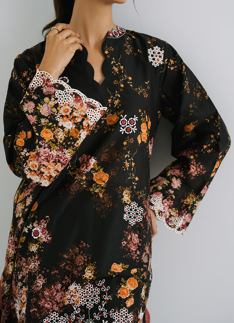 printed-and-embroidered-kurta