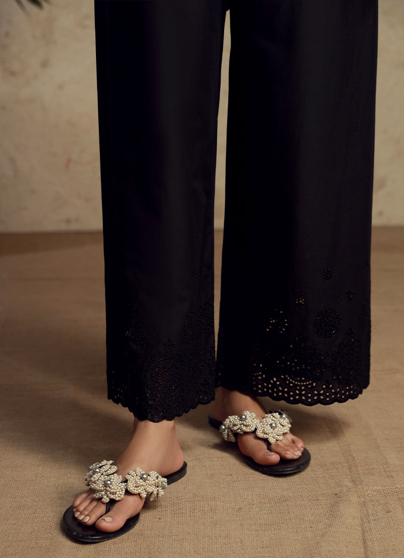 embroidered-izaar
