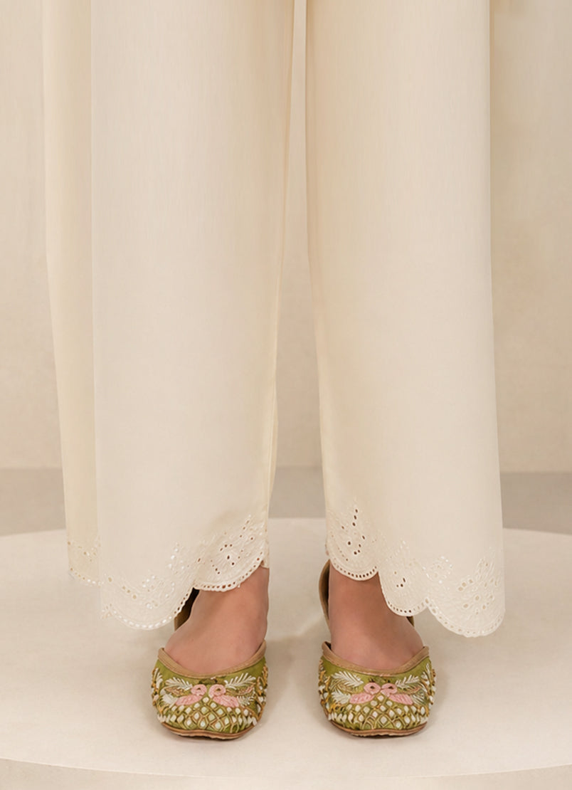 embroidered-izaar