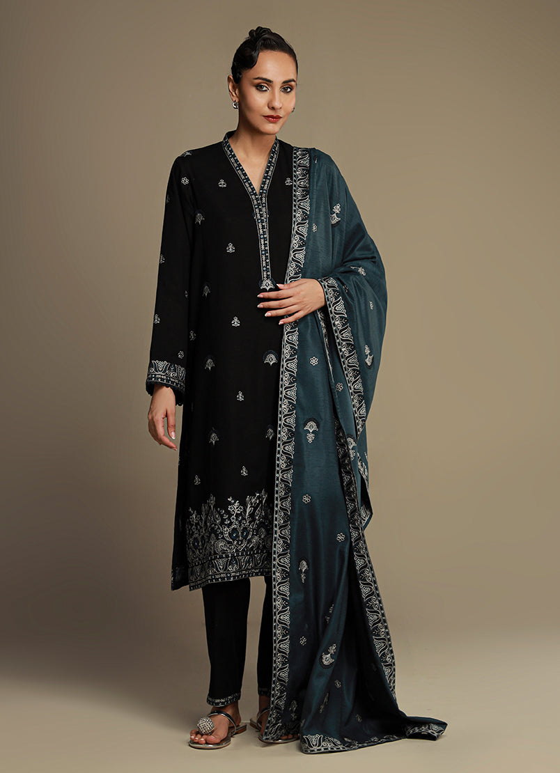 3-pc-khaddar-embroidered-suit