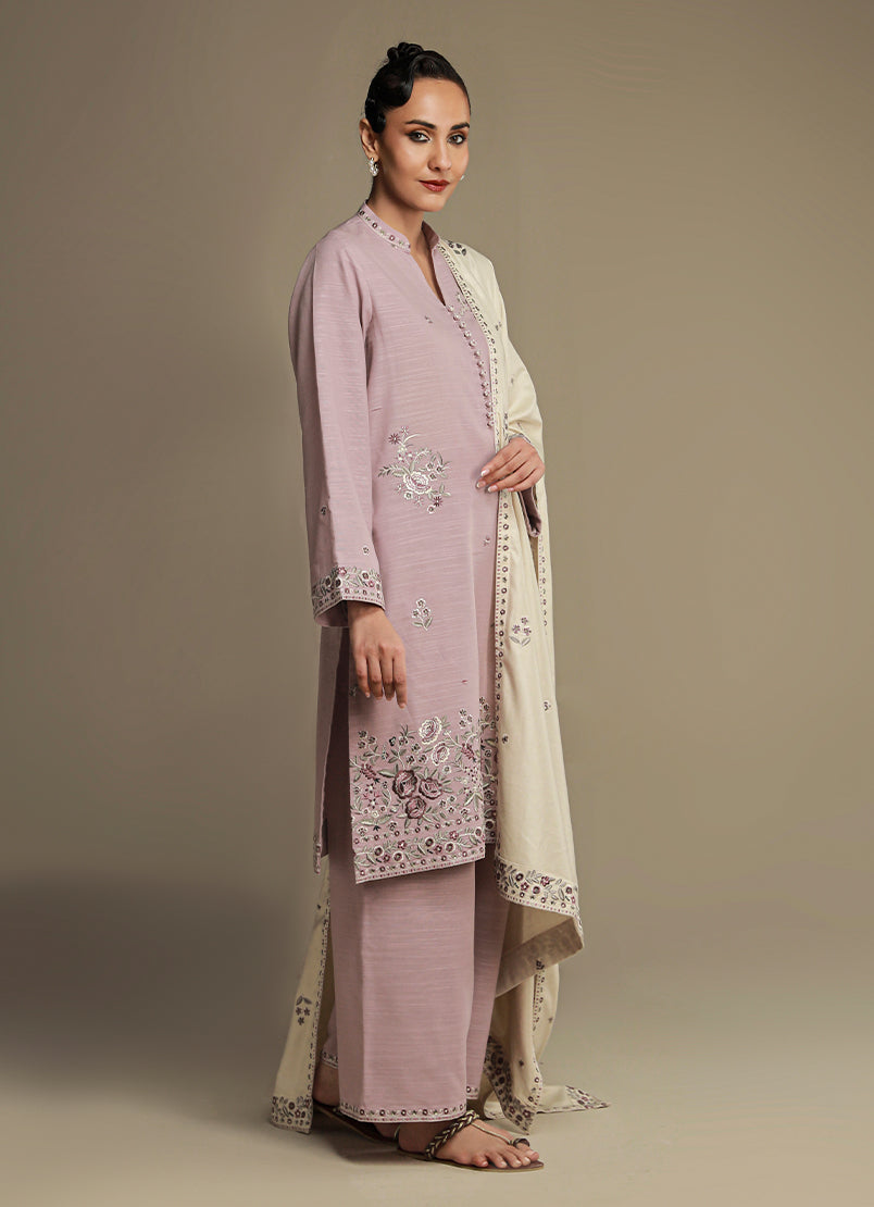 3-pc-khaddar-embroidered-suit