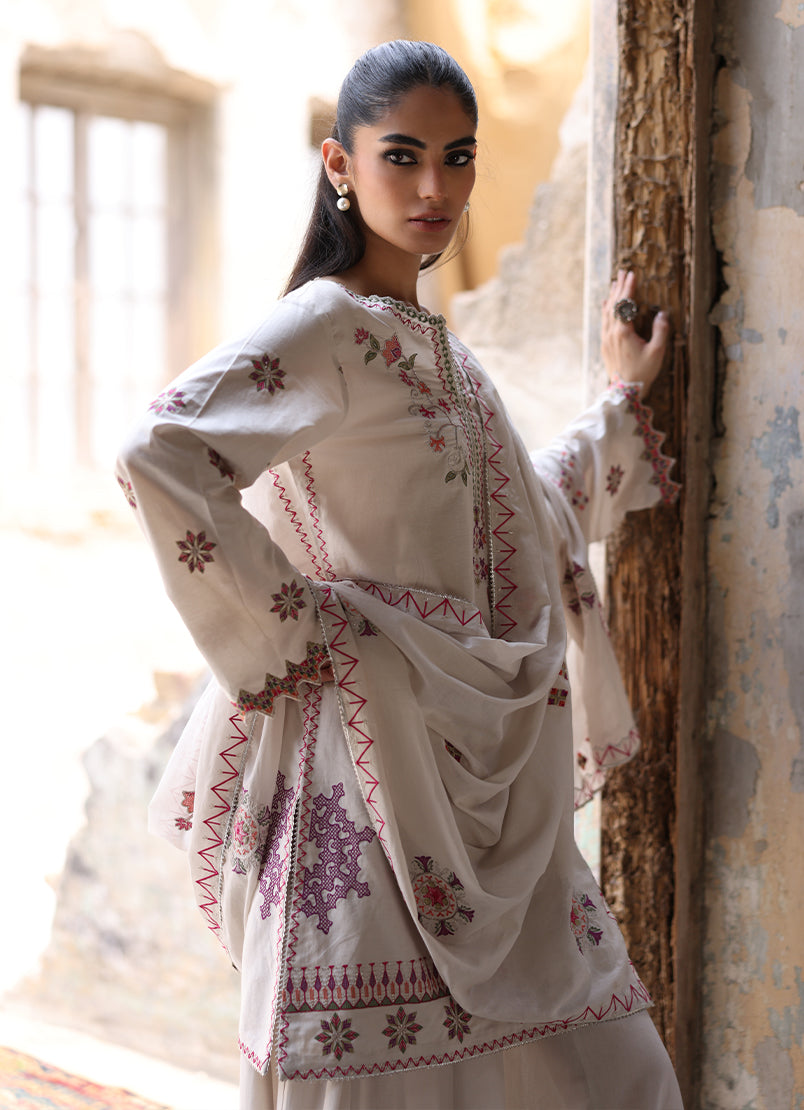 3 PC Saaz Gharara Set