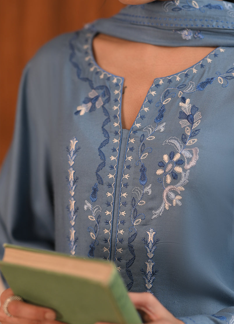 3-pc-embroidered-suit