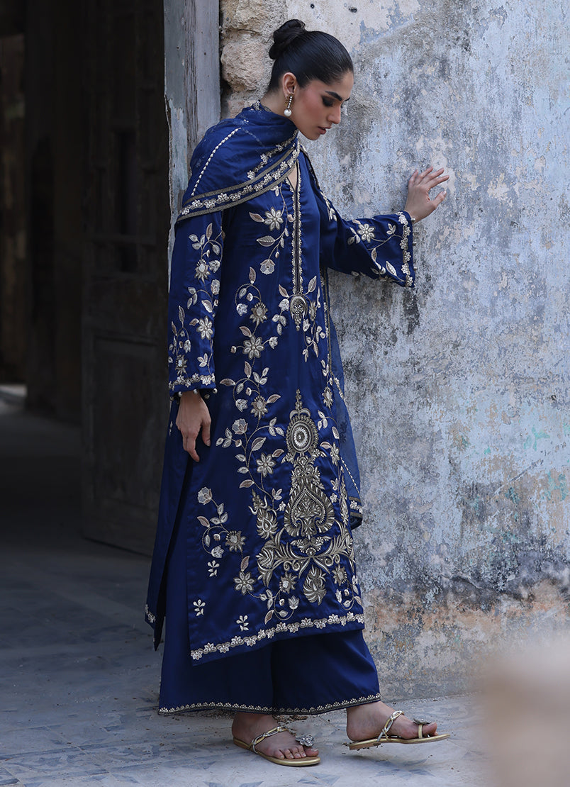 3-pc-embroidered-suit