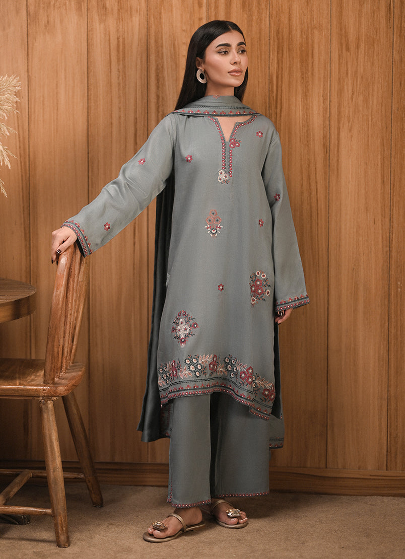 3-pc-embroidered-suit