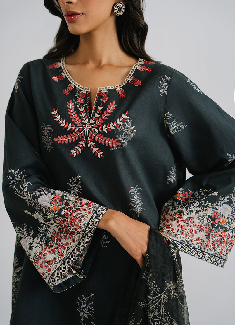 3-pc-printed-embroidered-suit