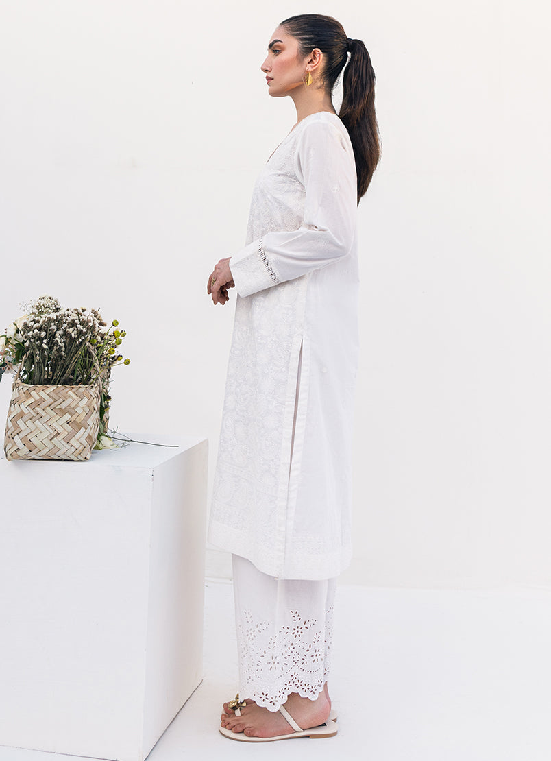 white-chikankari-kurta