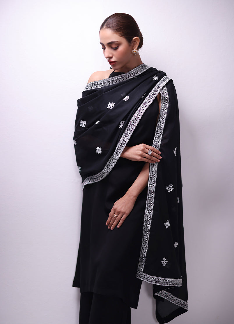 chikankari-lace-dupatta