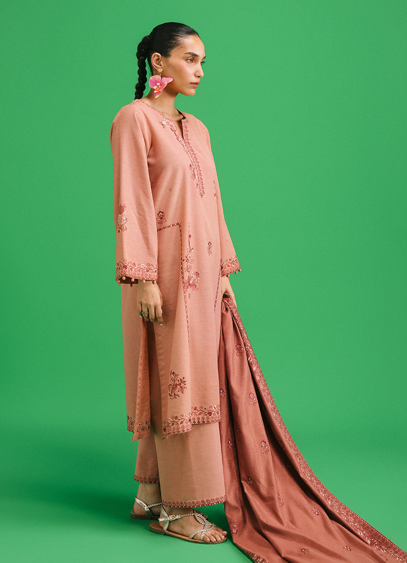 3-pc-khaddar-embroidered-suit